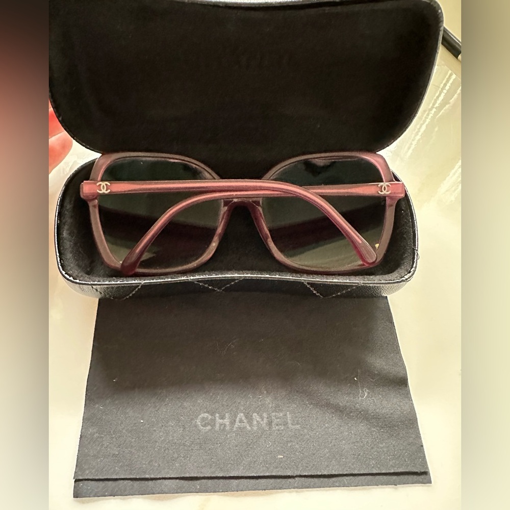 Authentic Chanel Pink Purple Oversized Coco Sunglasses 5204c.1273/3p 60.17 1352N
